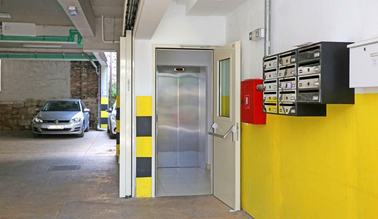 Luxury Apts Leone Split Centre מראה חיצוני תמונה