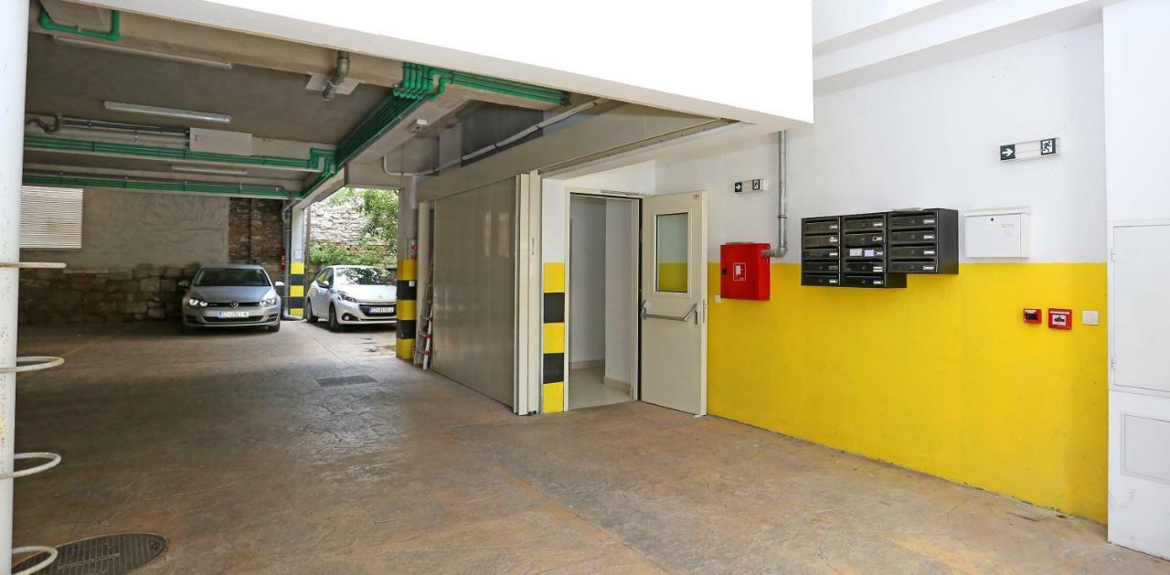 Luxury Apts Leone Split Centre מראה חיצוני תמונה
