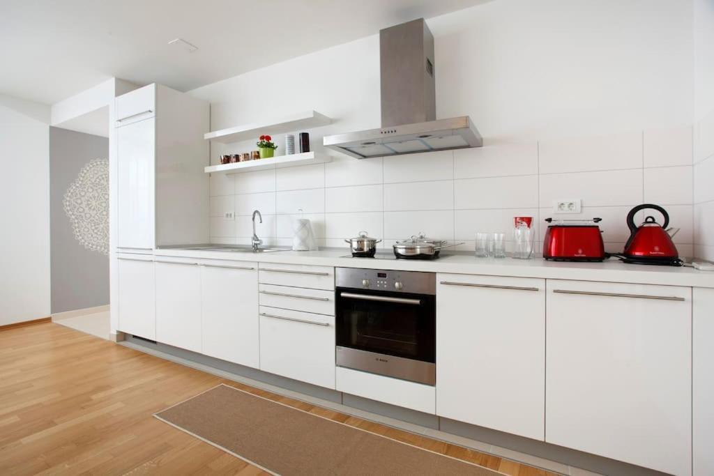 Luxury Apts Leone Split Centre מראה חיצוני תמונה